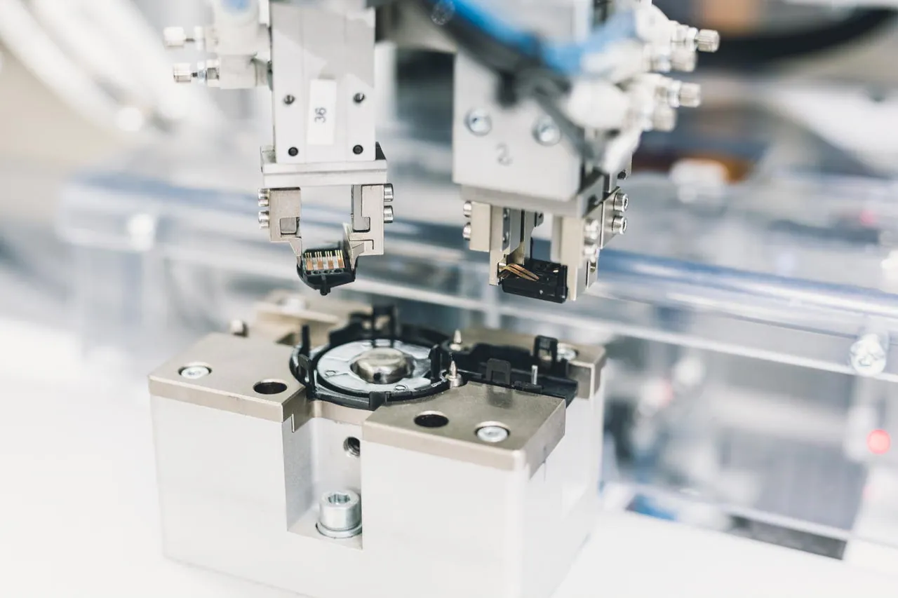 Pinzas neumáticas de inserción automática